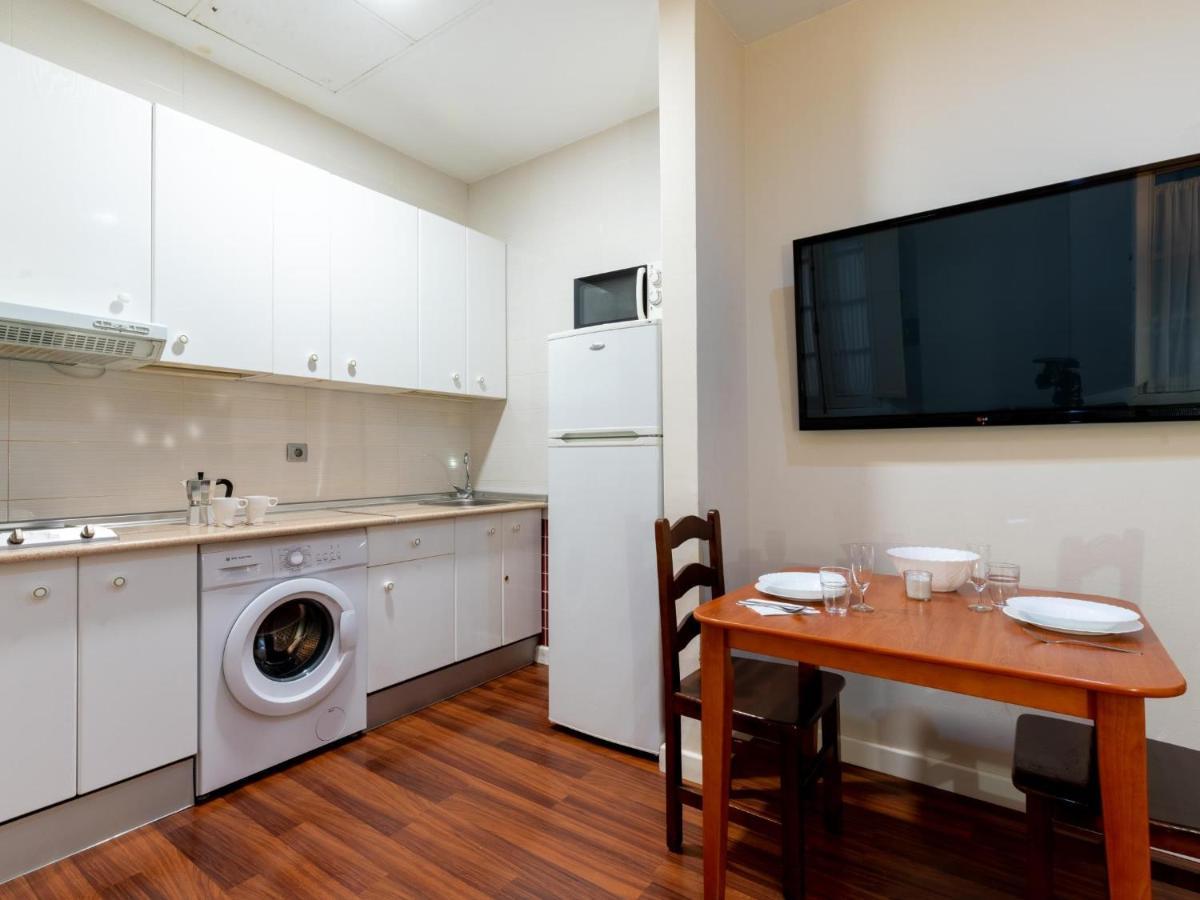 Holi-Rent Lumbreras Apartment Seville Exterior photo